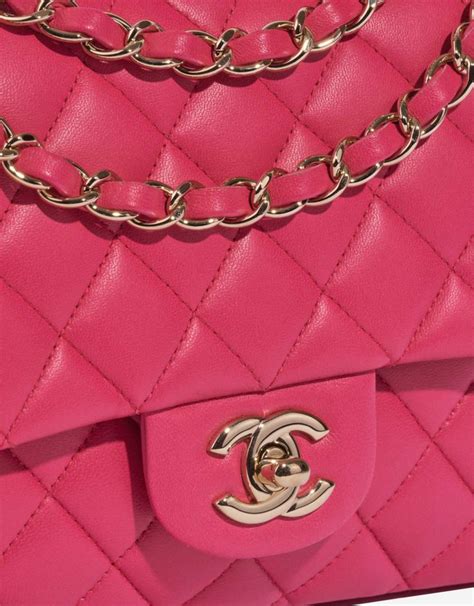 faire authentifier un sac chanel|chanel bag authentication guide.